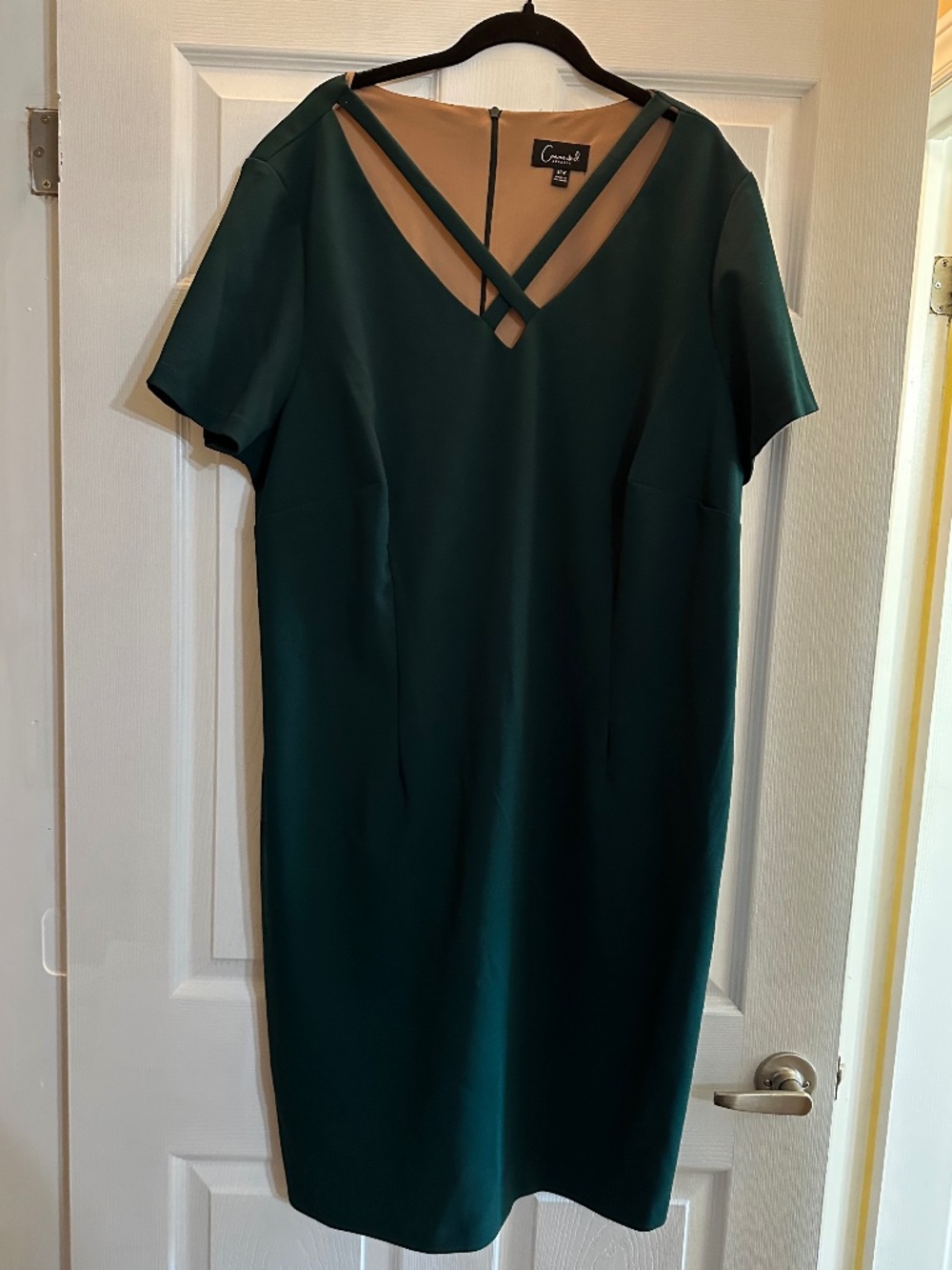 Connected Apparel 22W Emerald Green V-Neck Shift Dress